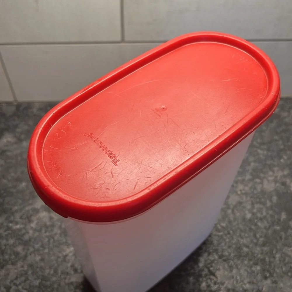 Tupperware red modu